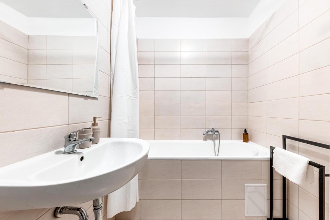 Vita Nejedleho Apartments 布拉格 外观 照片